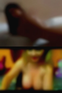 Teasing female swinger and dirty chat.